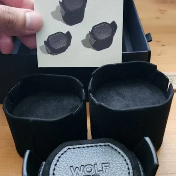 Wolf Dynamic Cuffs - Picture 2 of 7